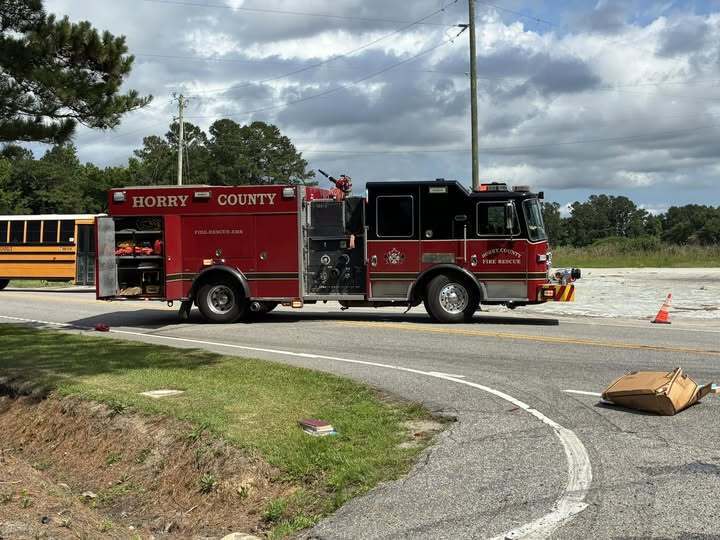 2 injured after two-vehicle crash in Horry County