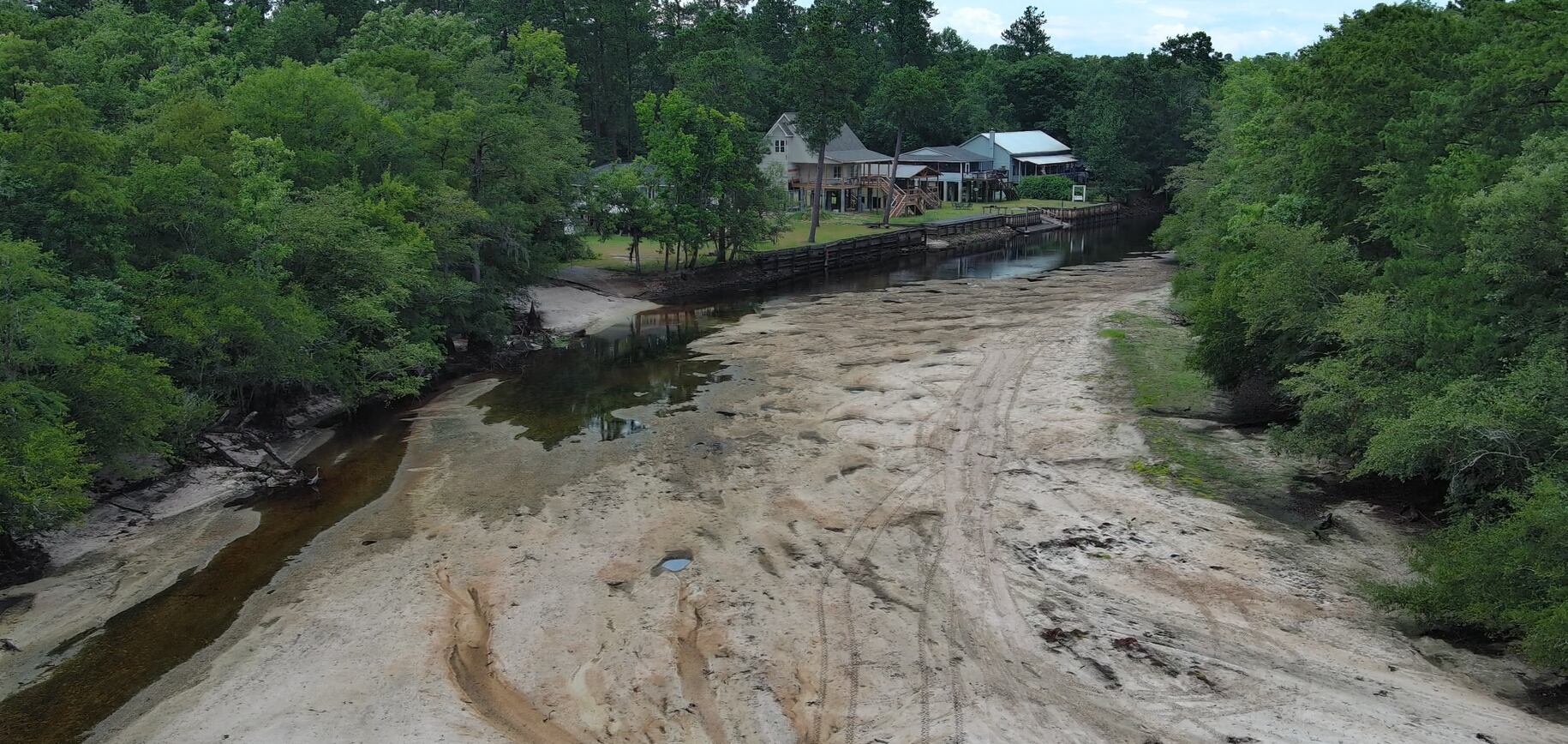 S.C. drought forces river residents and tourists to change holiday plans