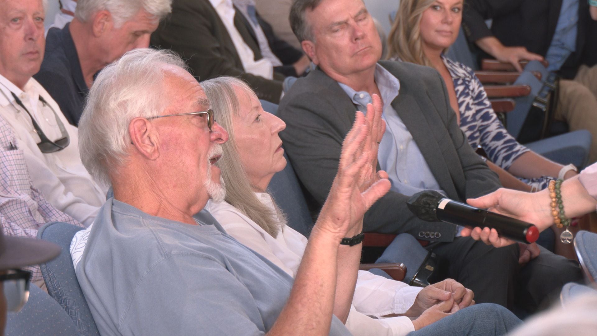 Georgetown residents voice concerns over steel mill cleanup