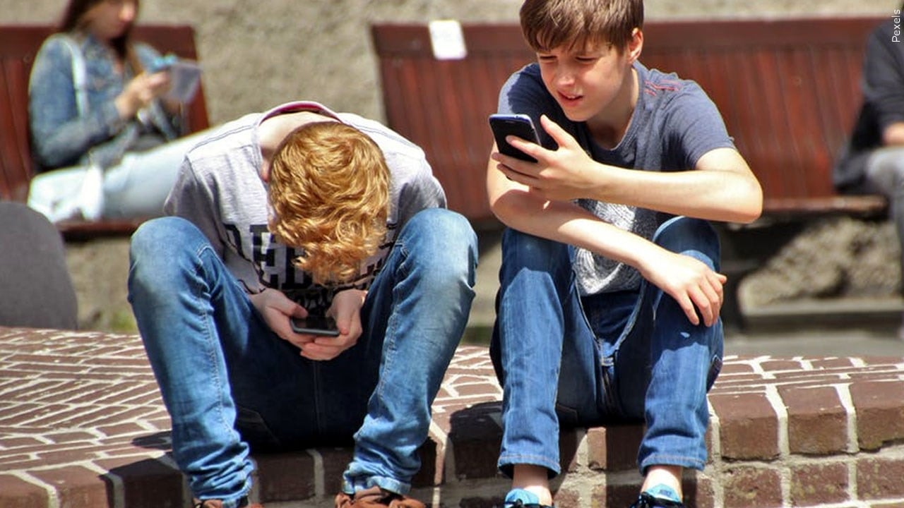 New SC law curbs addictive social media features for minors