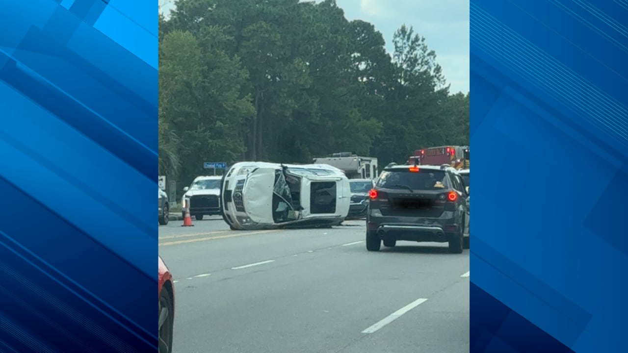 Crash causing slowdowns on Dick Pond Road