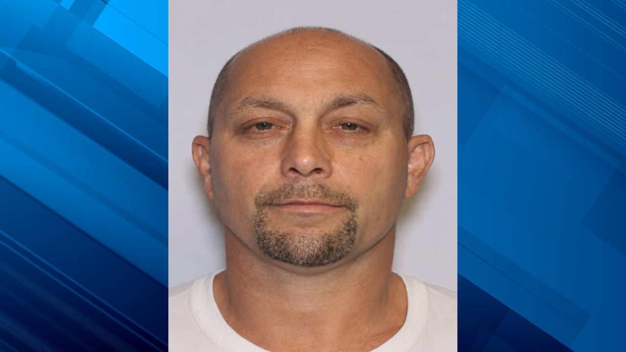 Deputies search for man considered dangerous after Georgetown County chase