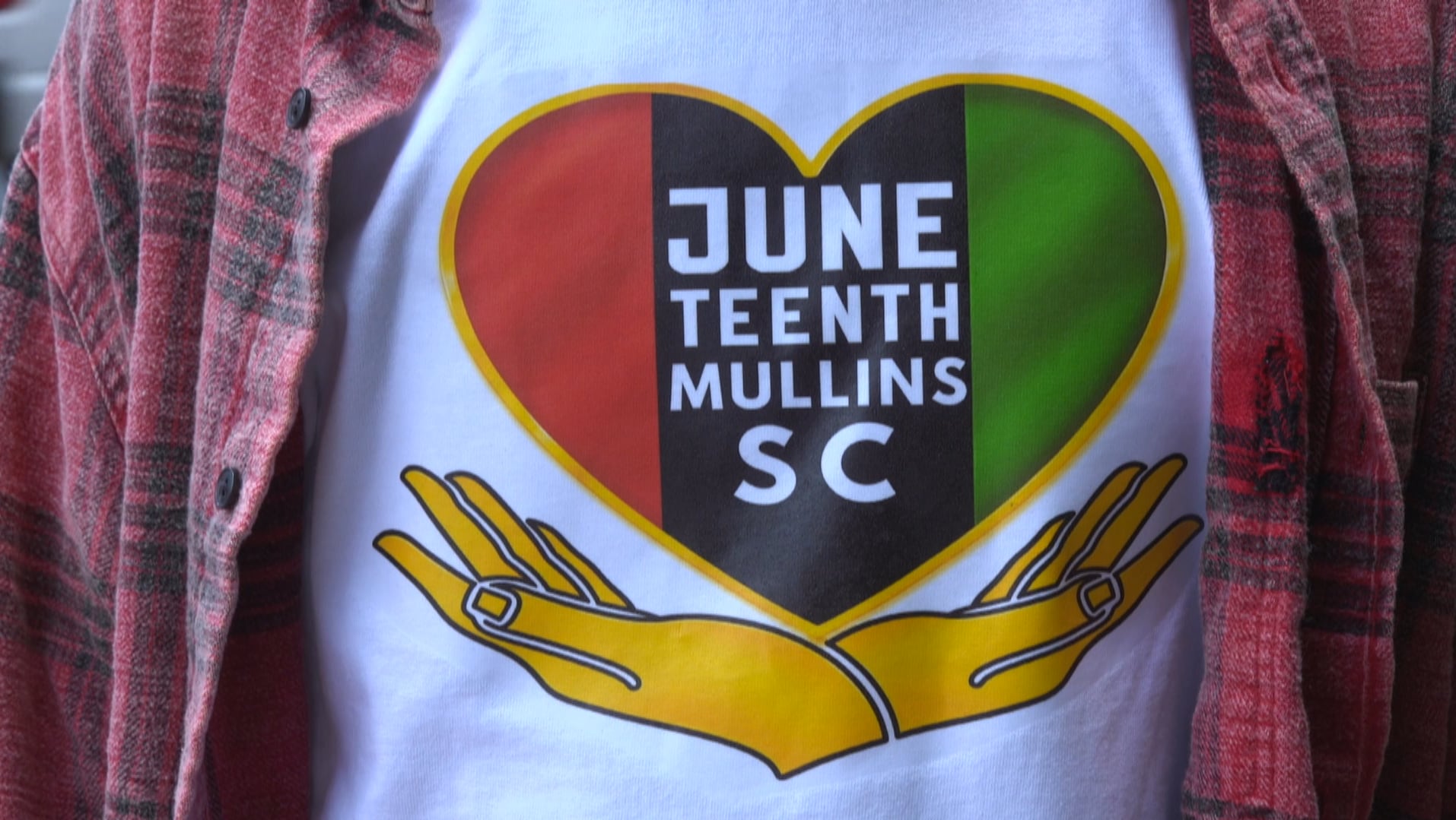 ‘Big for the community’: Mullins puts on first Juneteenth celebration parade