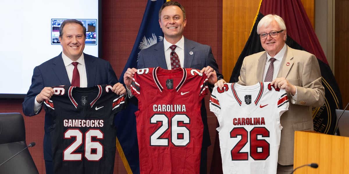 South Carolina moves to Nike for athletic apparel in new 10-year, near-$80M deal
