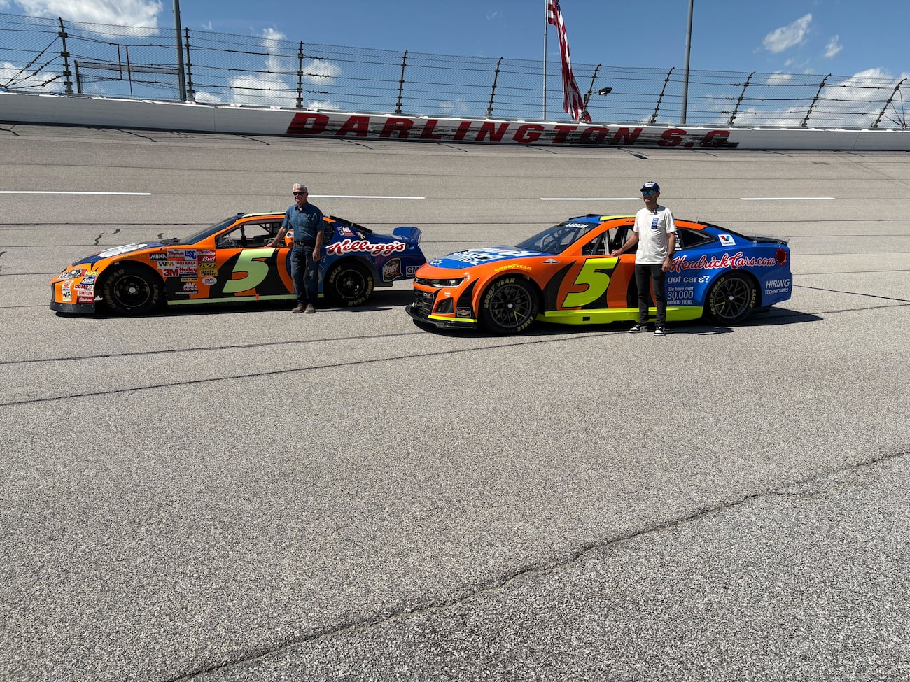 Kyle Larson unveils Darlington throwback paint scheme honoring NASCAR ...