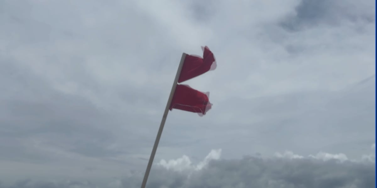 ‘Little bit scary’: Tourists in Myrtle Beach talk tropical storm amid holiday weekend