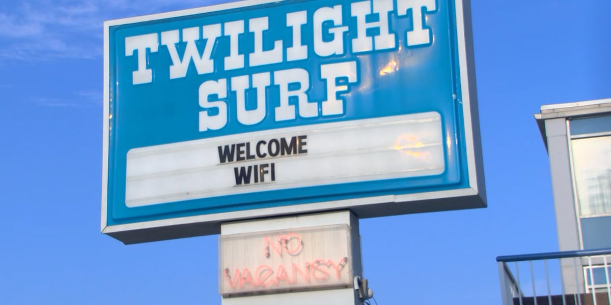 Child falls through broken balcony railing at Myrtle Beach motel ...